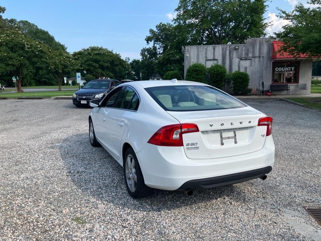 Volvo S60 T5 2012