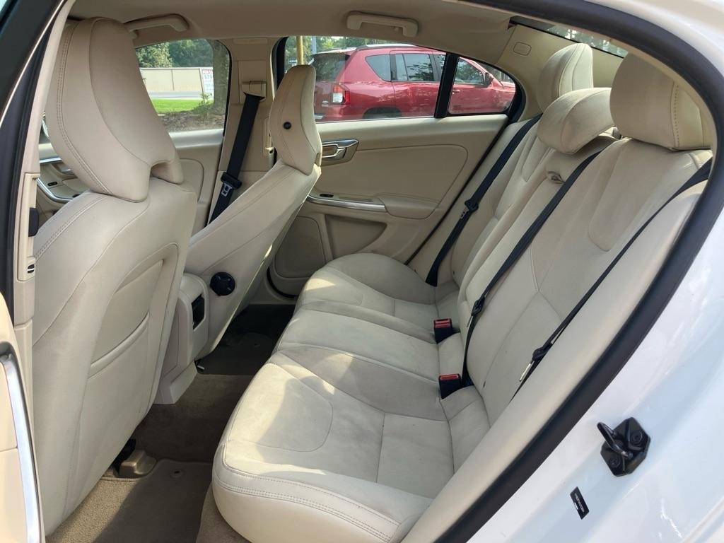 Volvo S60 T5 2012