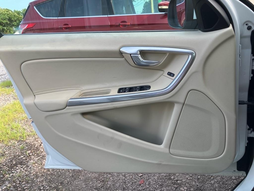 Volvo S60 T5 2012