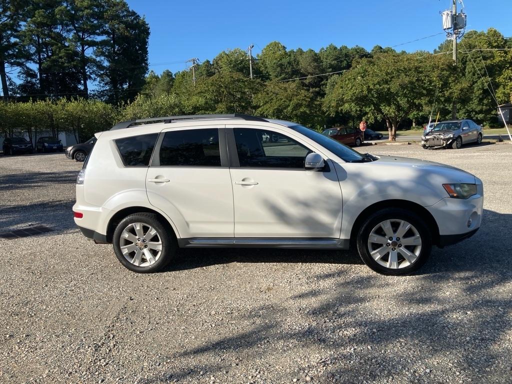 Mitsubishi Outlander SE AWD 2012