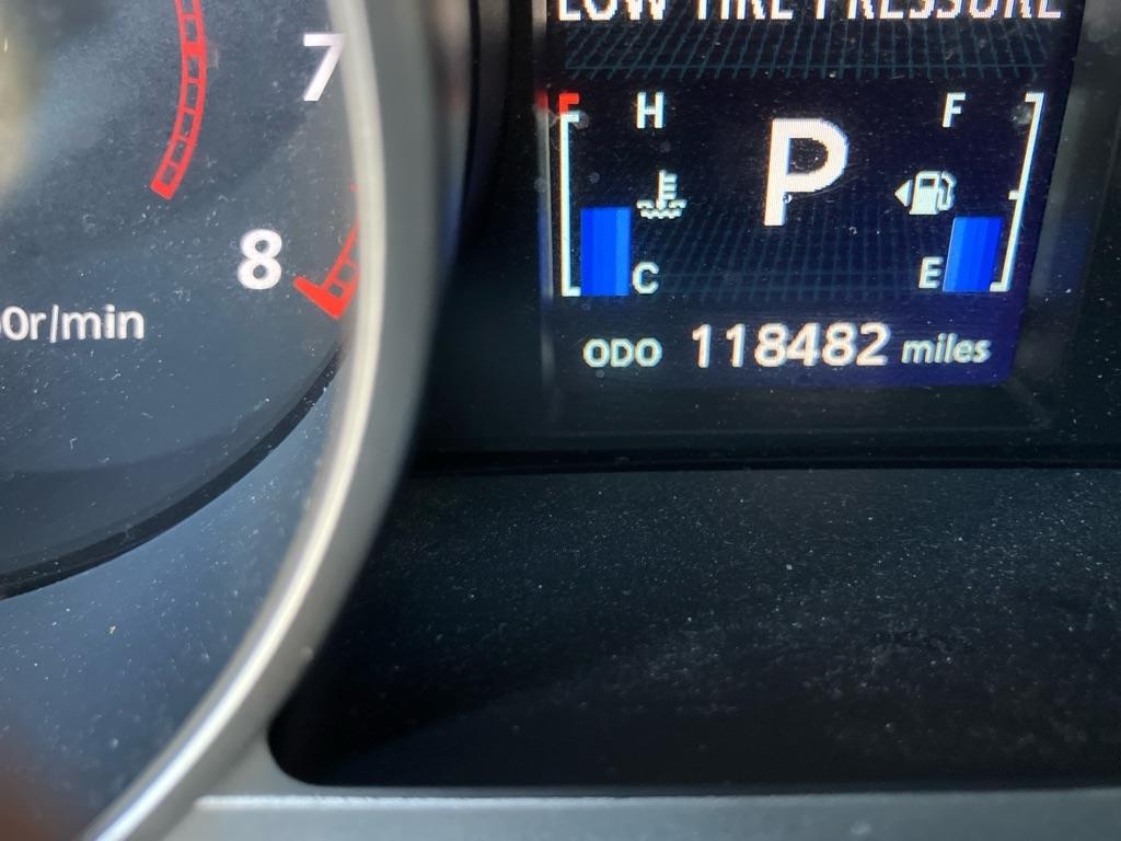 Mitsubishi Outlander SE AWD 2012