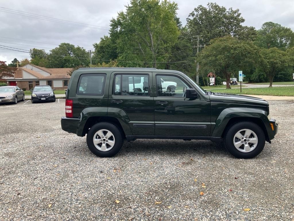 Jeep Liberty Sport 4WD 2012