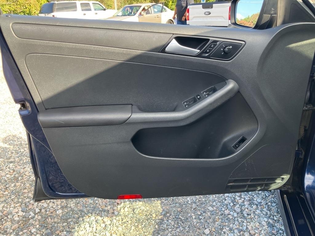 Volkswagen Jetta S 2014
