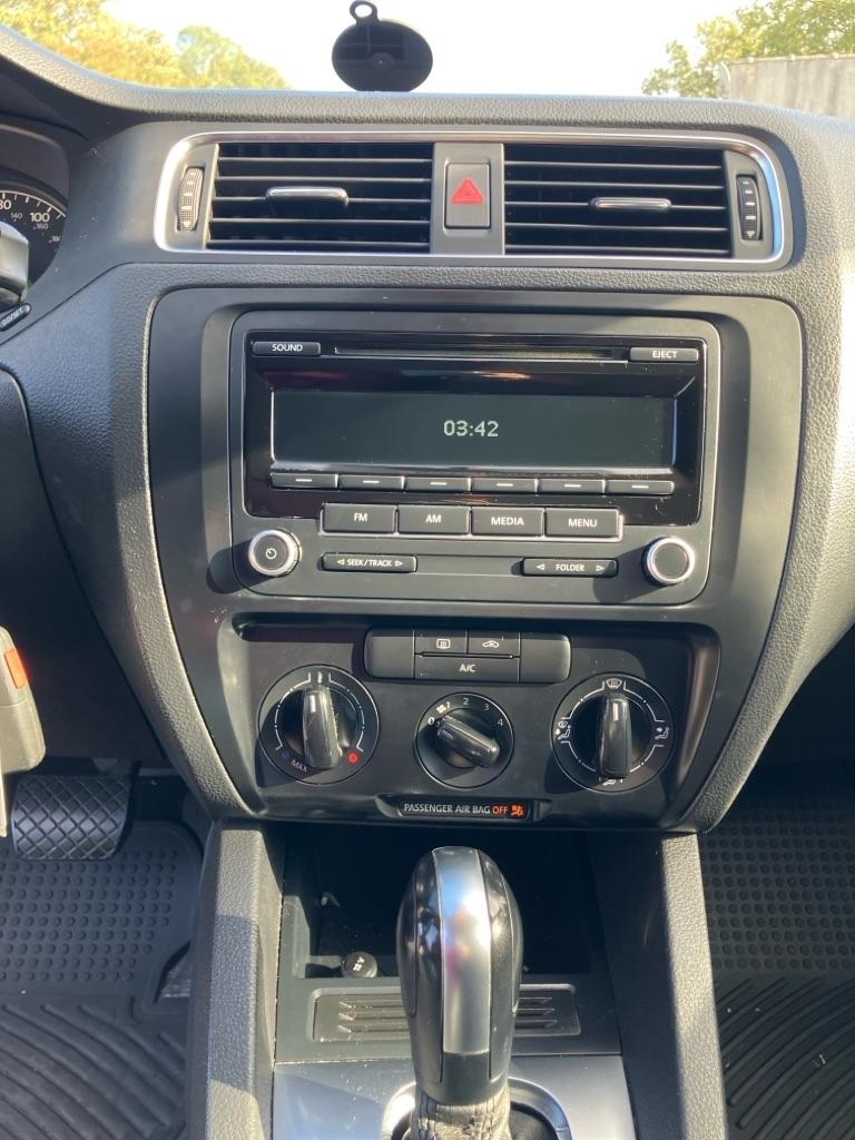 Volkswagen Jetta S 2014