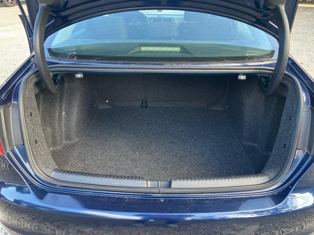 Volkswagen Jetta S 2014