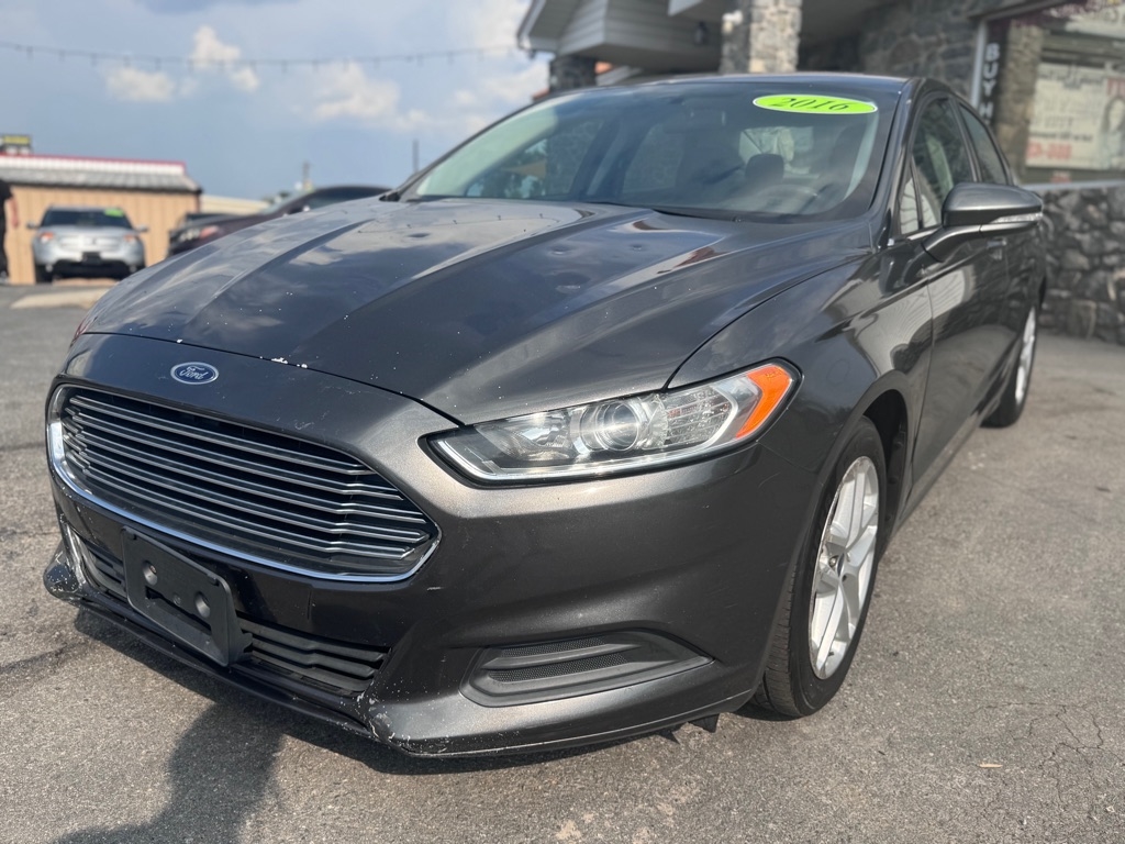 2016 Ford Fusion SE
