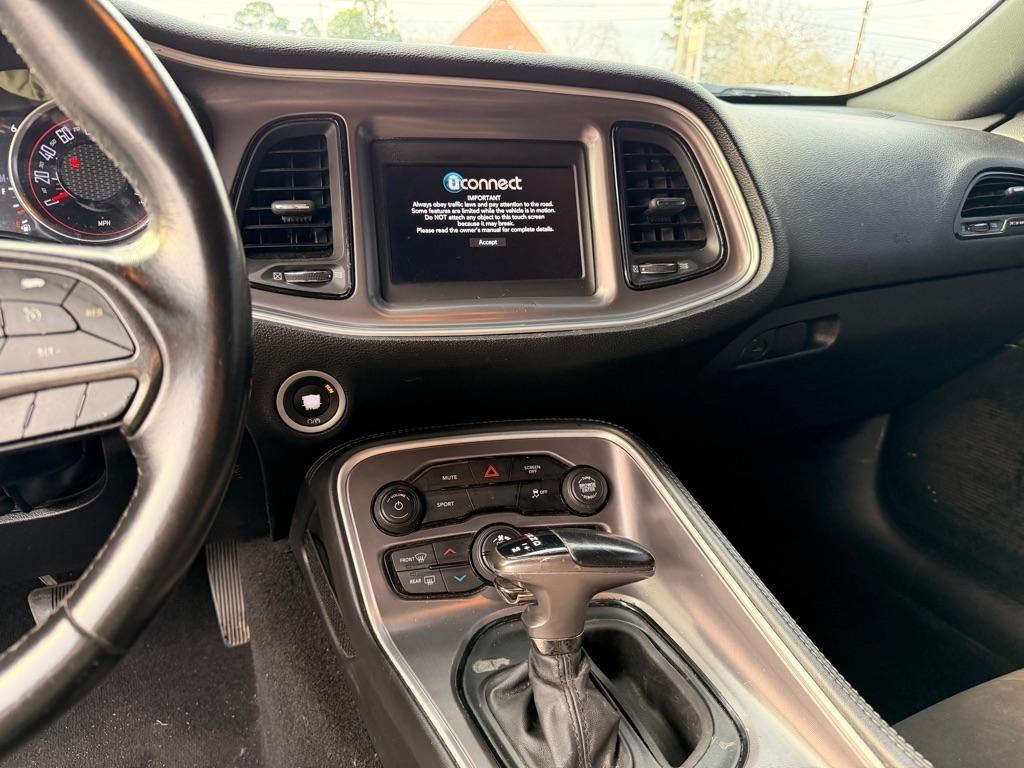 Dodge Challenger  2019