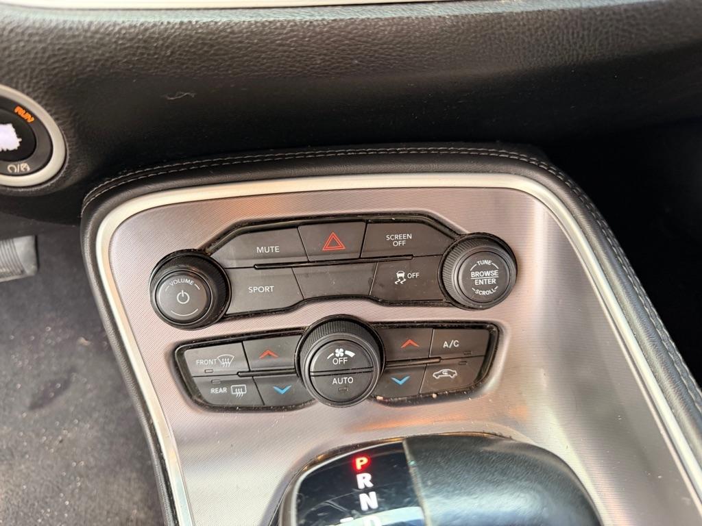 Dodge Challenger  2019