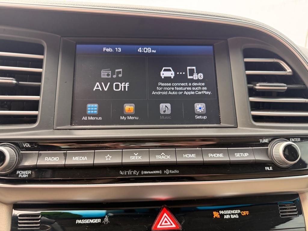 Hyundai Elantra  2020