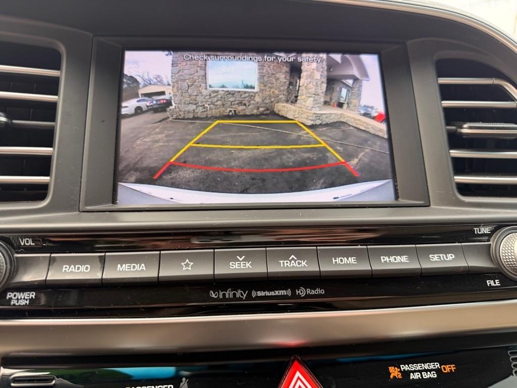 Hyundai Elantra  2020