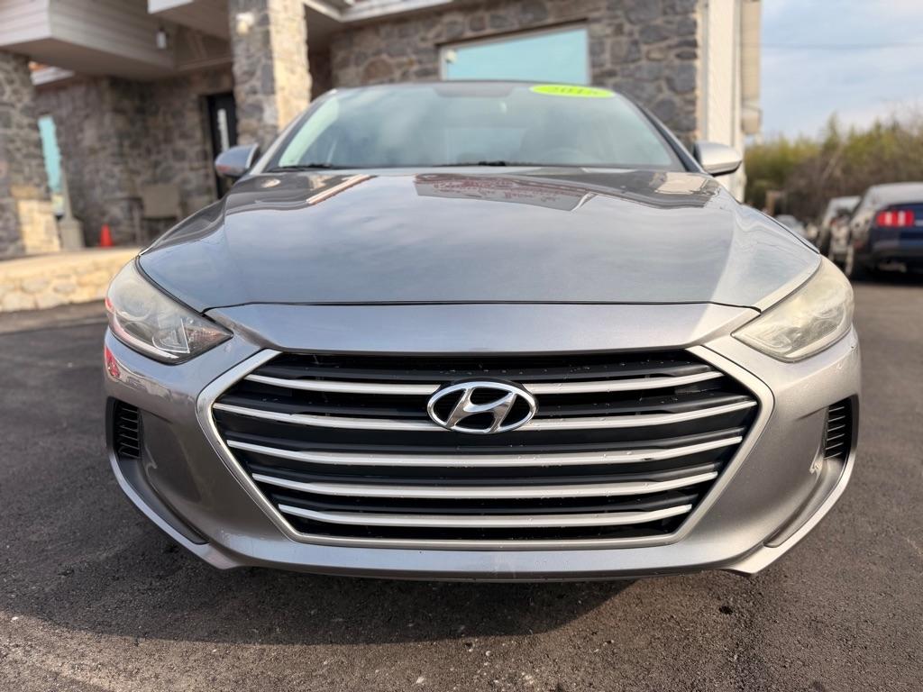 Hyundai Elantra  2018