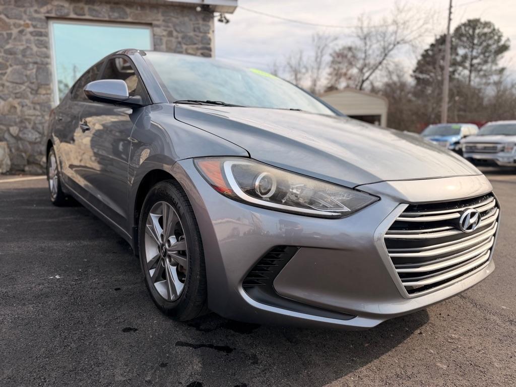 Hyundai Elantra  2018