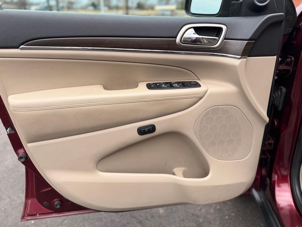 Jeep Grand Cherokee  2016