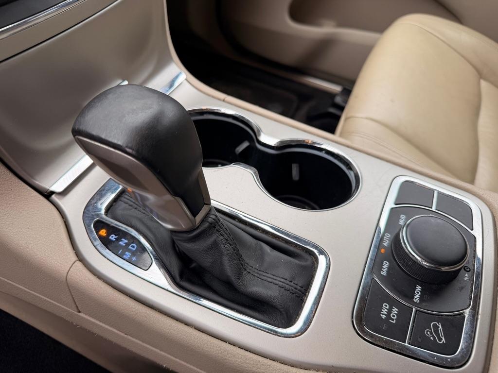 Jeep Grand Cherokee  2016