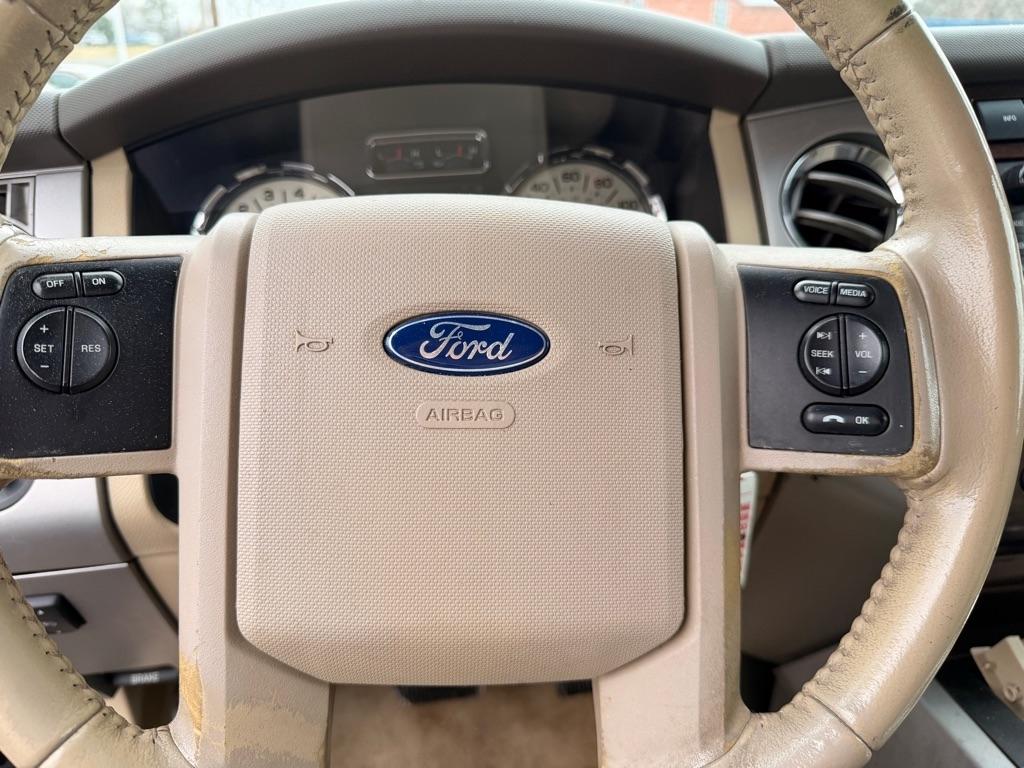 Ford Expedition  2012