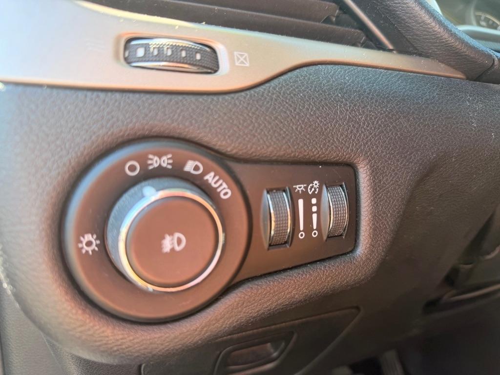 Jeep Cherokee  2017