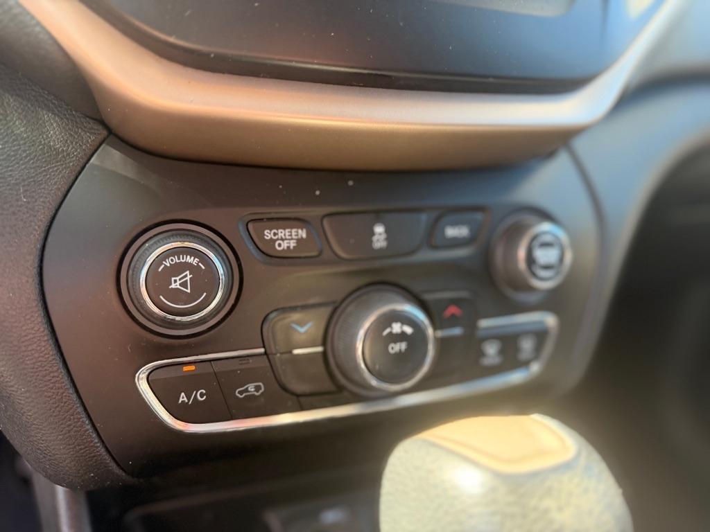 Jeep Cherokee  2017