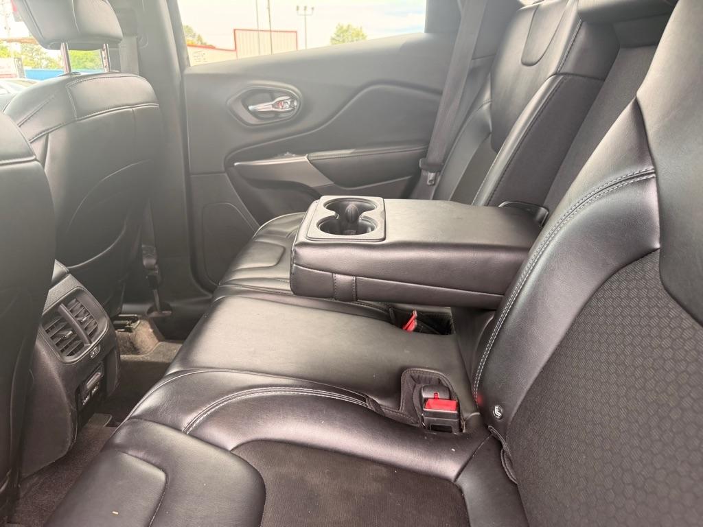 Jeep Cherokee  2019
