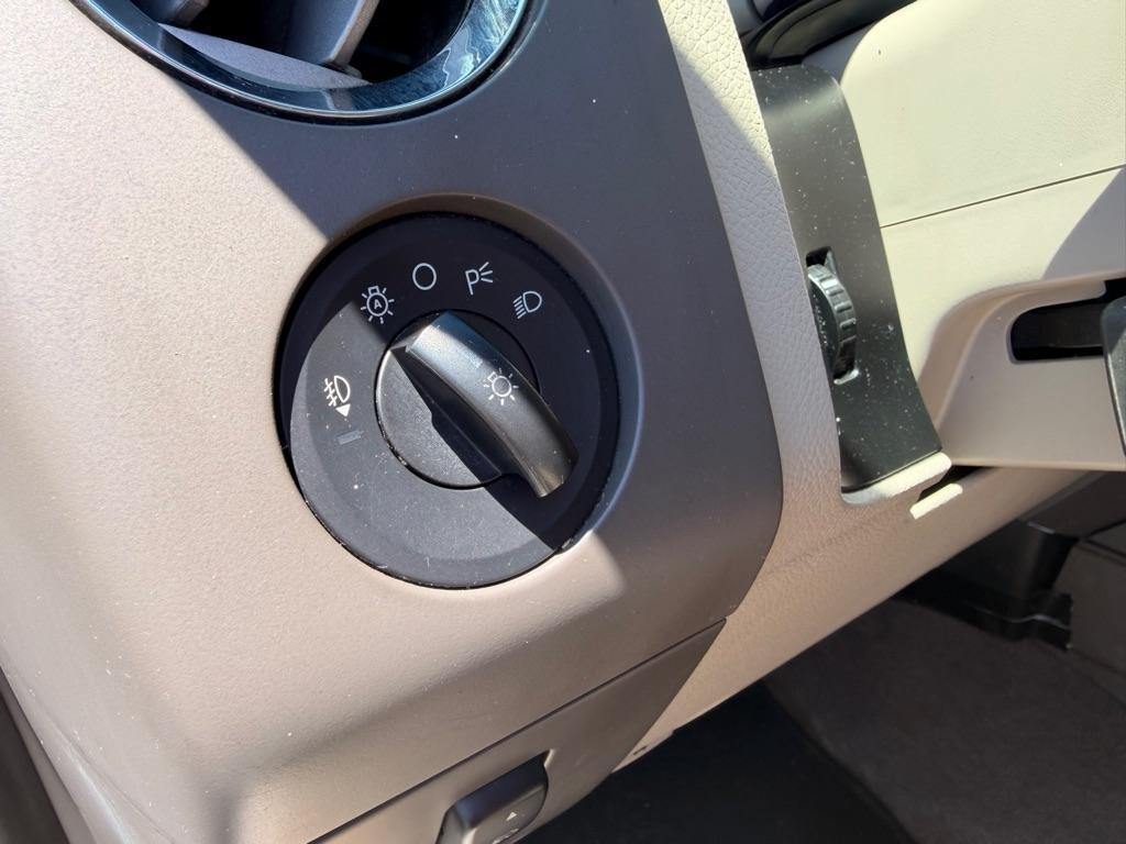 Ford Expedition  2011