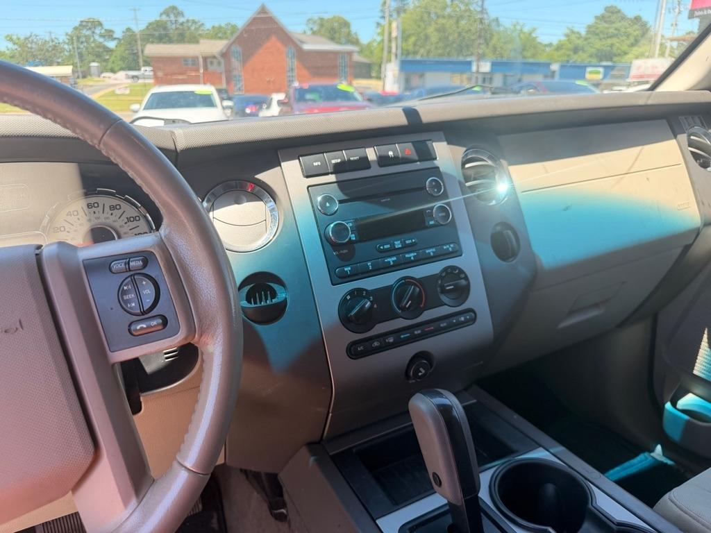 Ford Expedition  2011