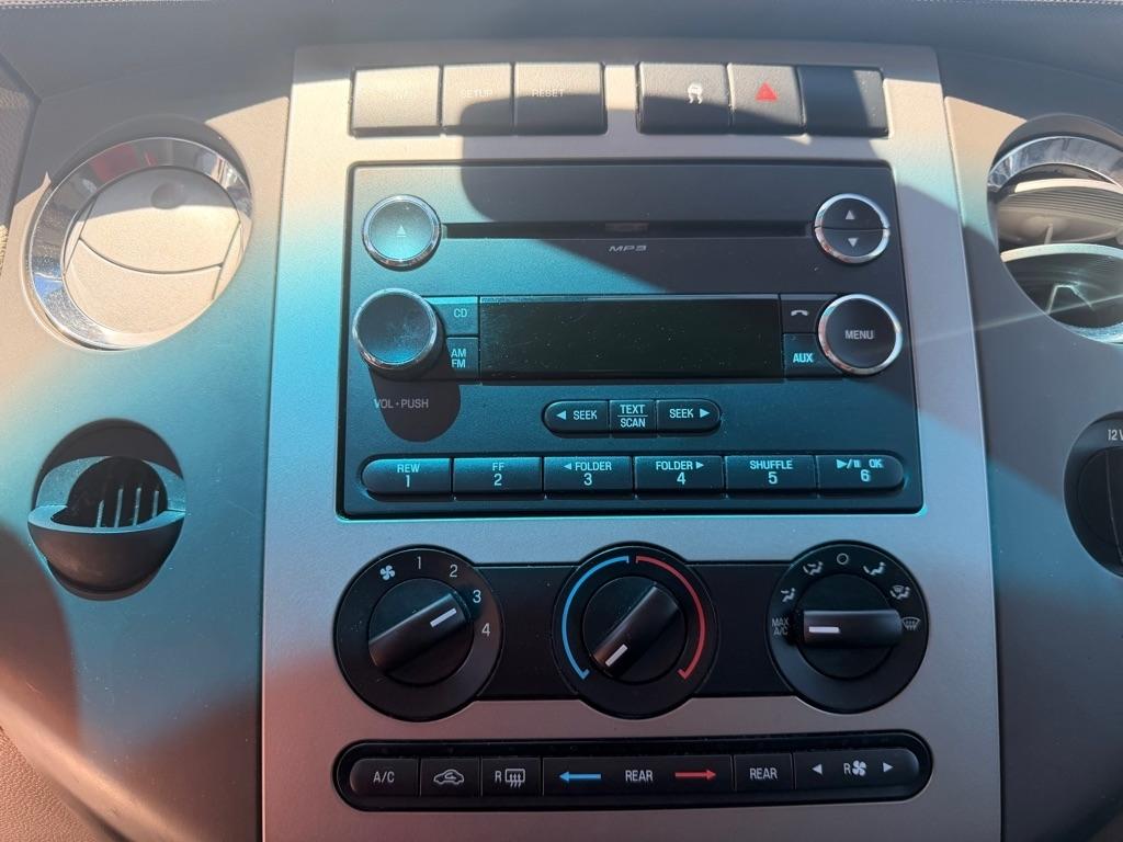 Ford Expedition  2011