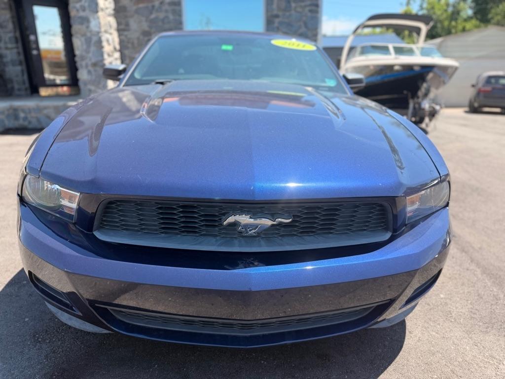 Ford Mustang  2011
