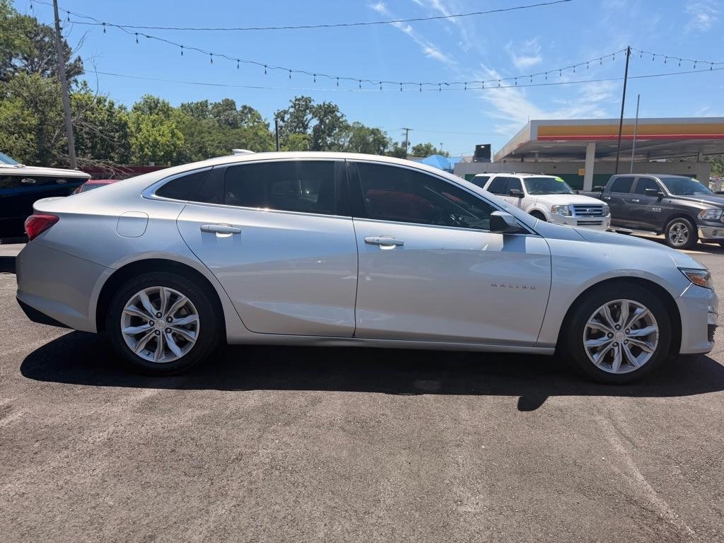 Chevrolet Malibu  2021