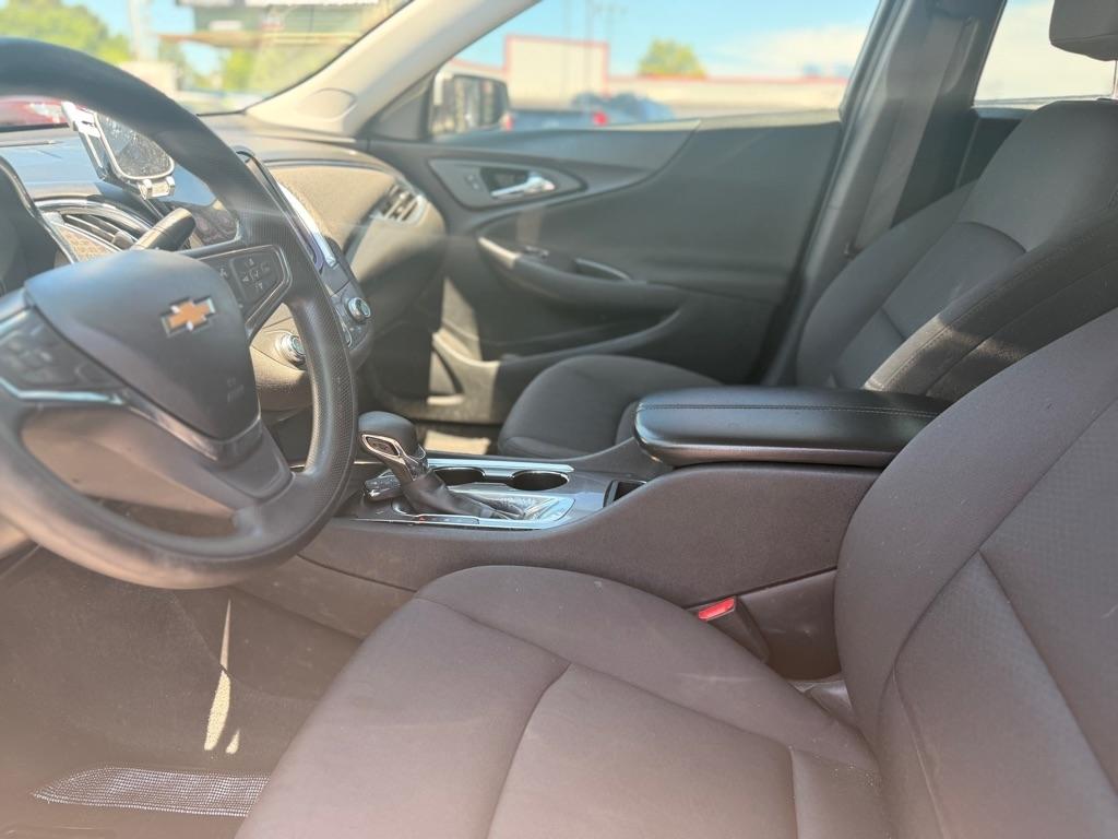 Chevrolet Malibu  2021