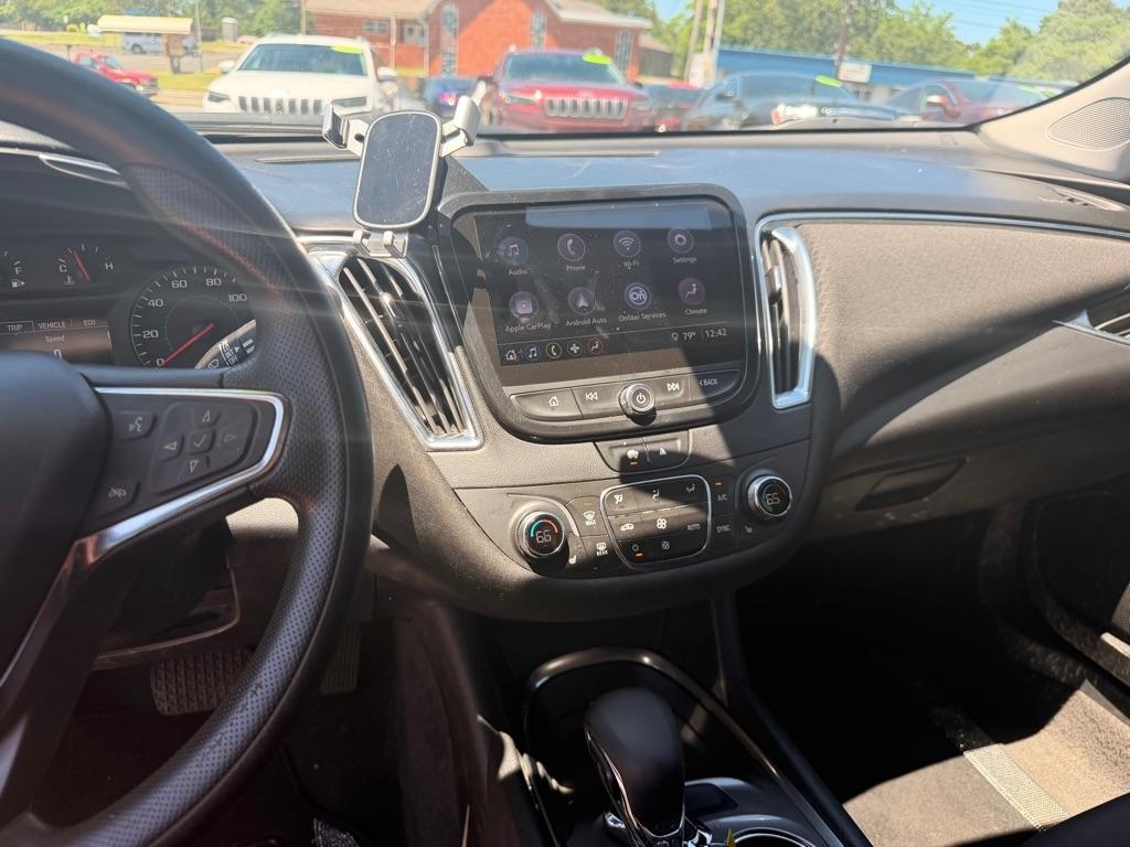 Chevrolet Malibu  2021