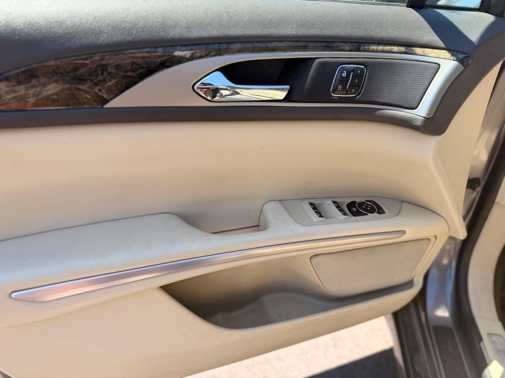 Lincoln MKZ Hybrid  2014
