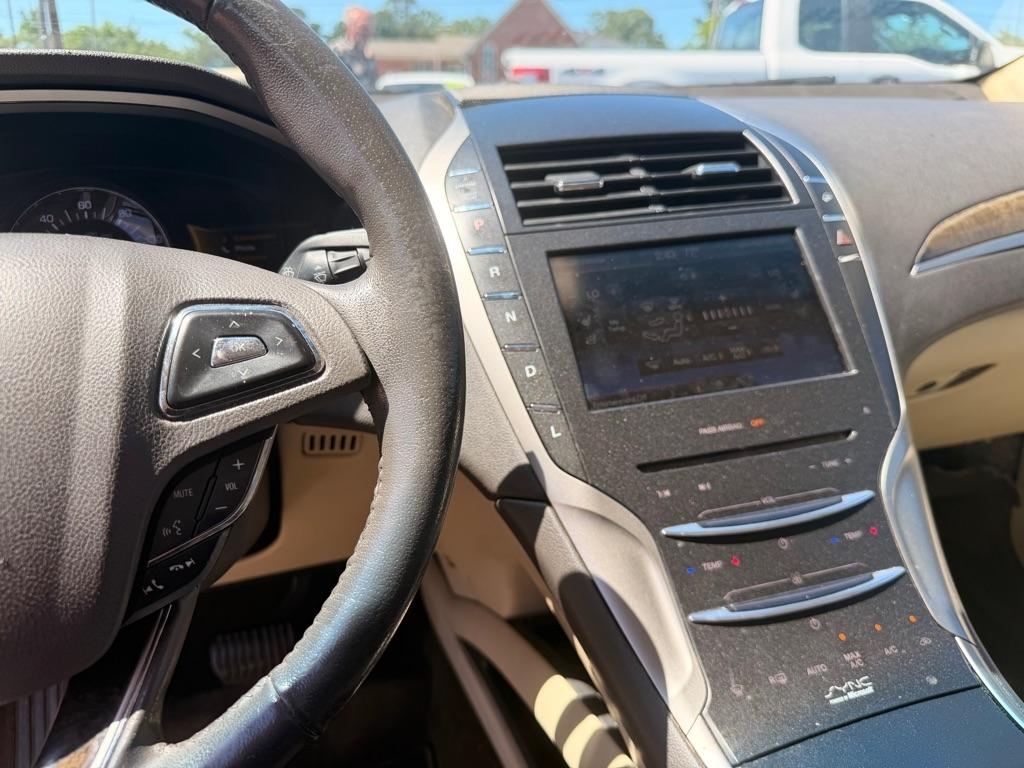 Lincoln MKZ Hybrid  2014