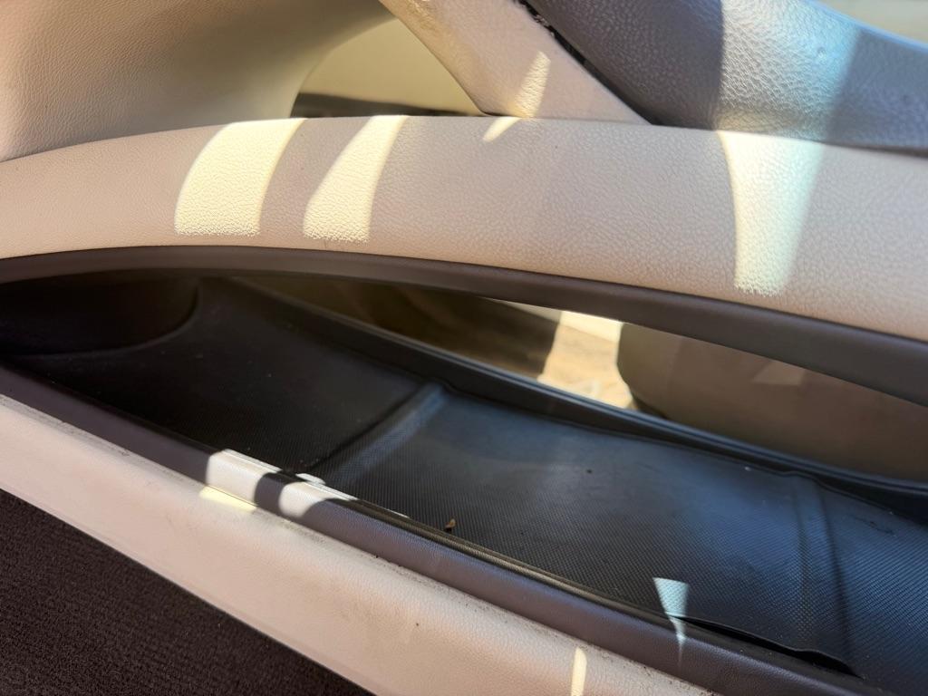 Lincoln MKZ Hybrid  2014