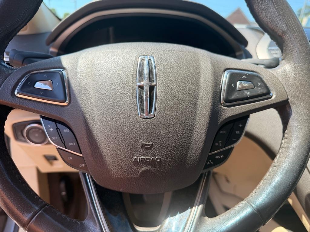 Lincoln MKZ Hybrid  2014