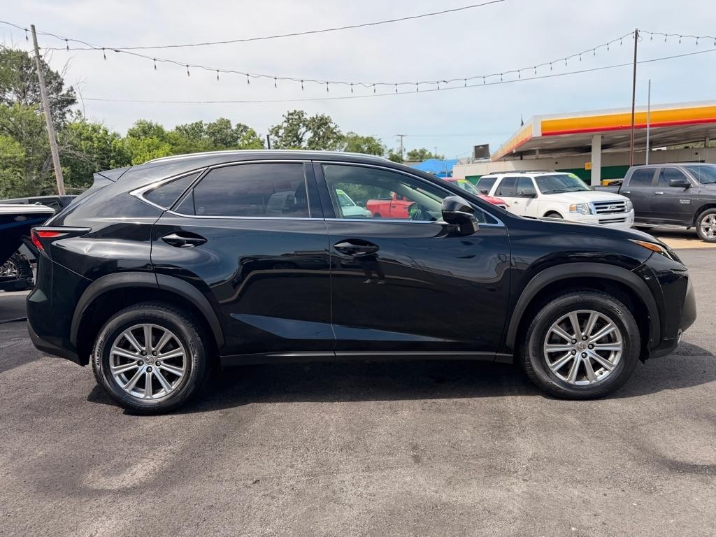 Lexus NX 200t  2016