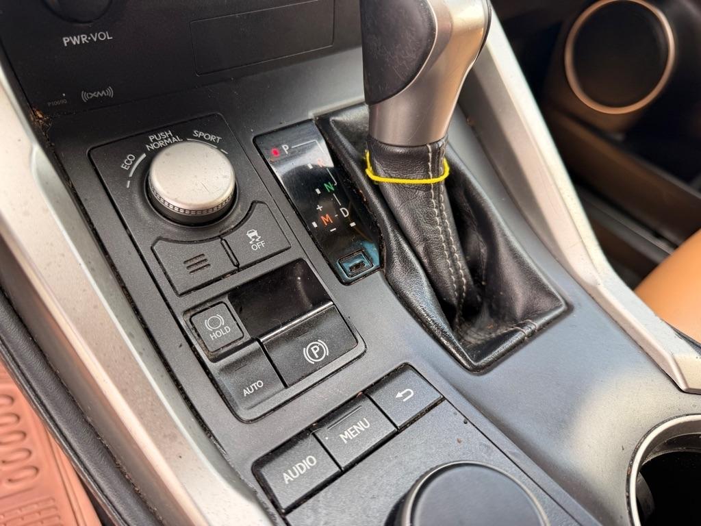 Lexus NX 200t  2016