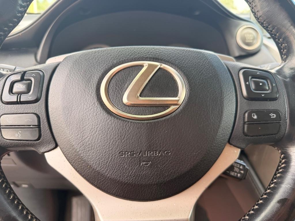 Lexus NX 200t  2016