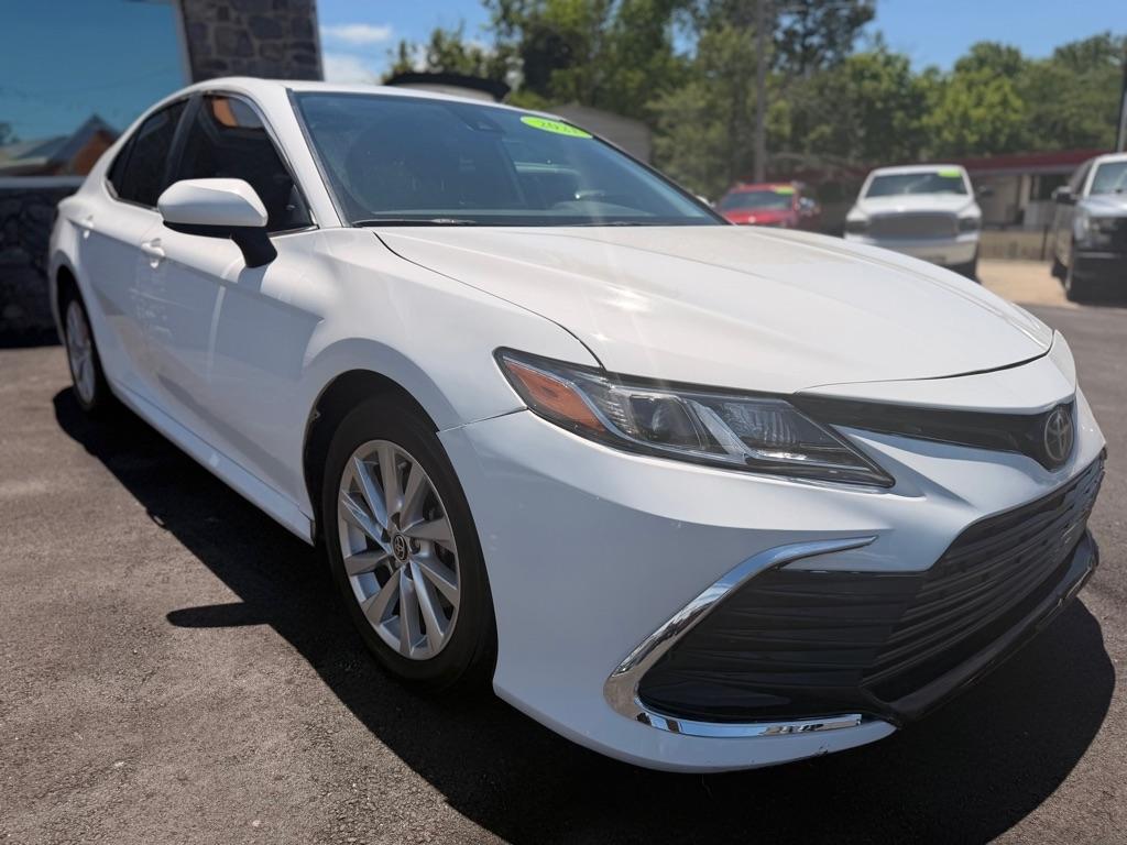 Toyota Camry  2021