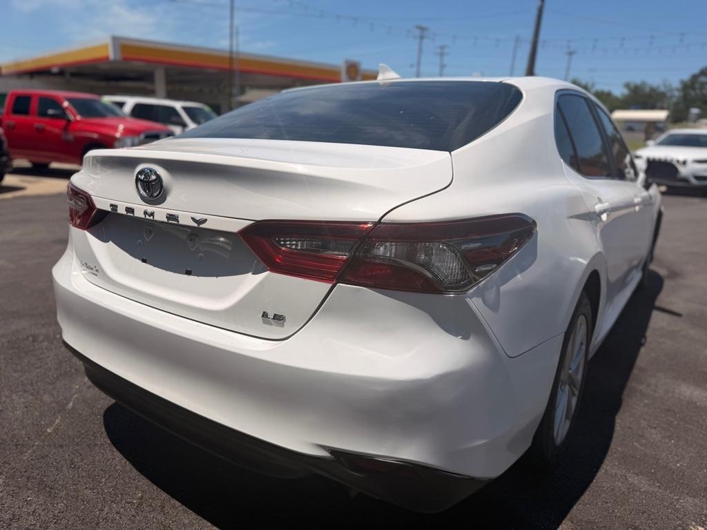 Toyota Camry  2021