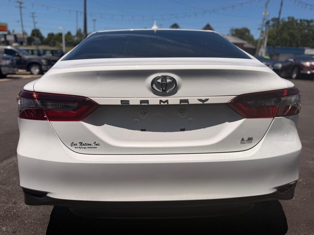 Toyota Camry  2021