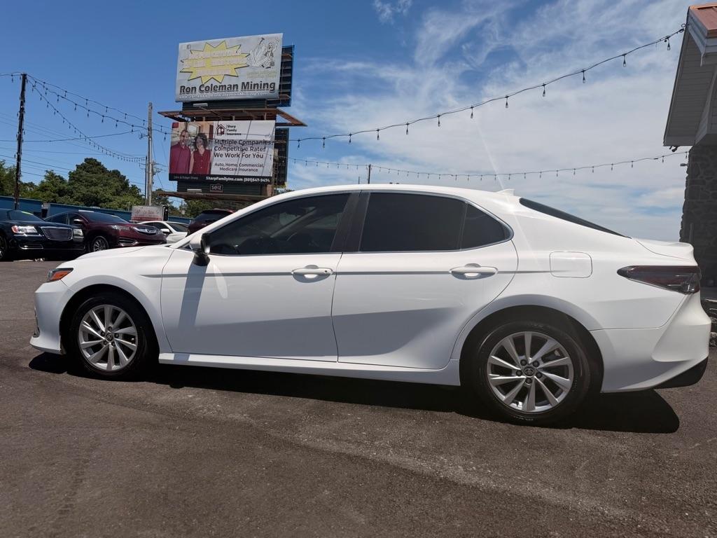 Toyota Camry  2021