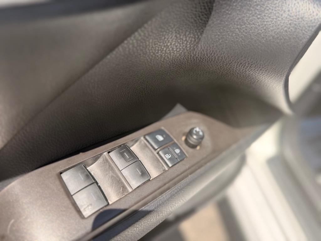 Toyota Camry  2021