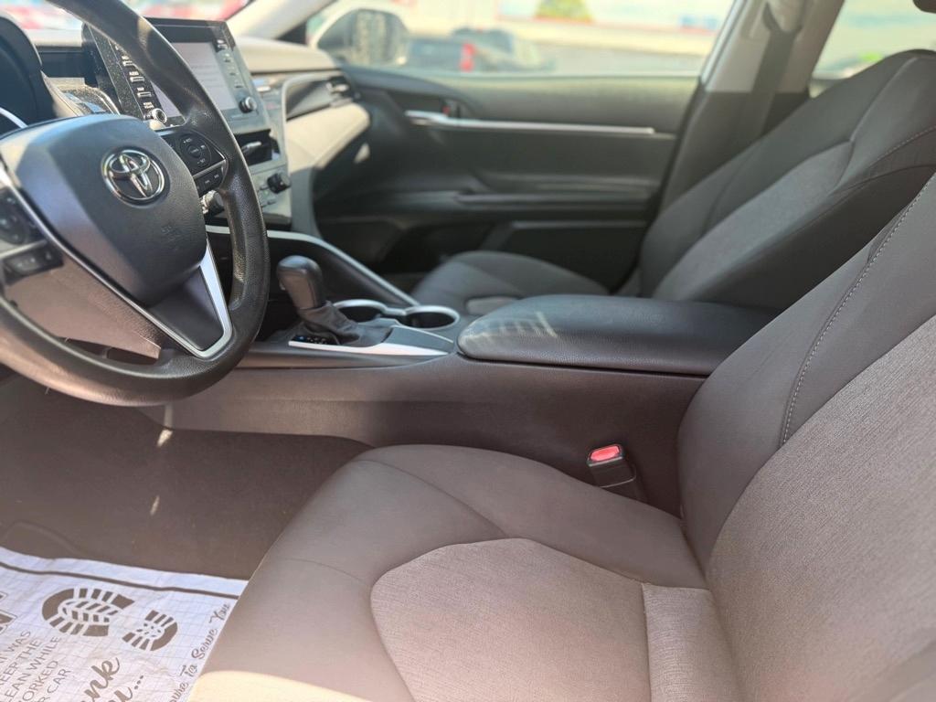 Toyota Camry  2021