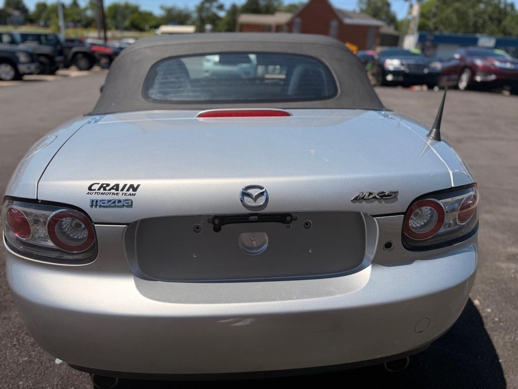 Mazda MX-5 Miata  2008