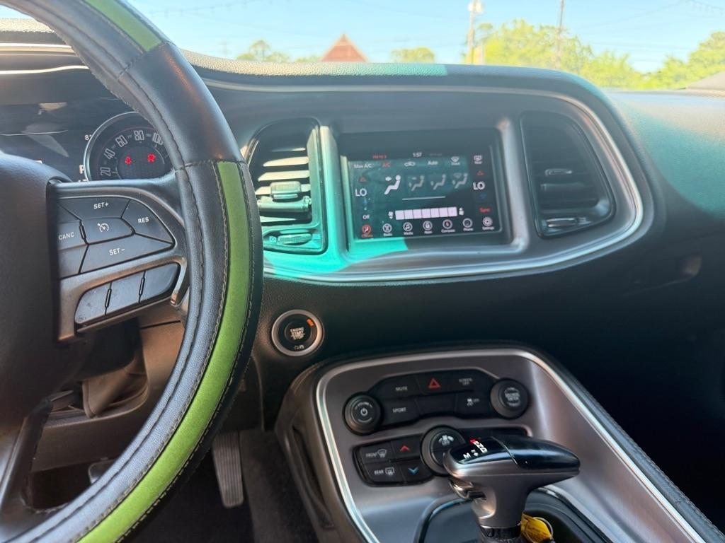 Dodge Challenger  2019