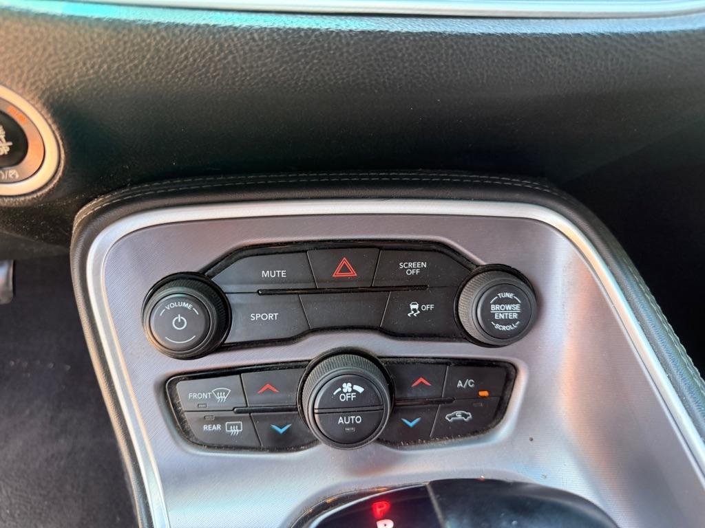 Dodge Challenger  2019