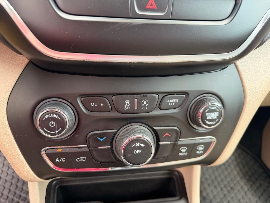 Jeep Cherokee  2019