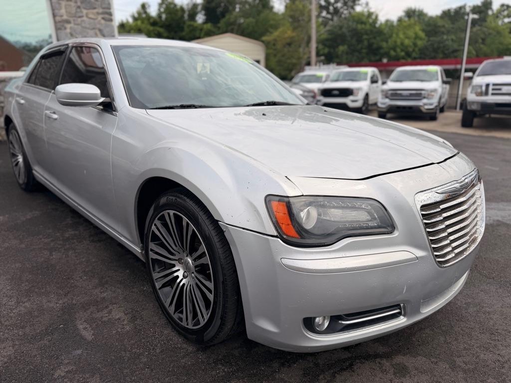 Chrysler 300  2012