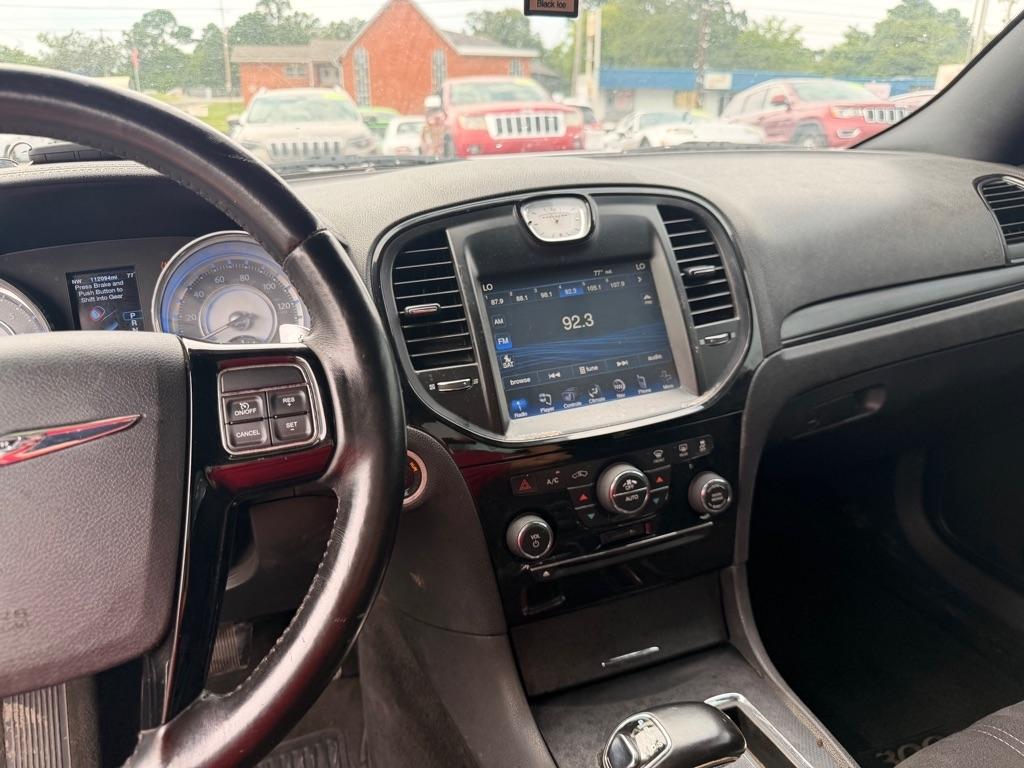 Chrysler 300  2012