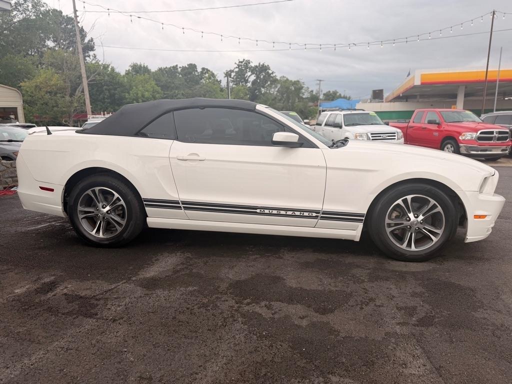 Ford Mustang  2013
