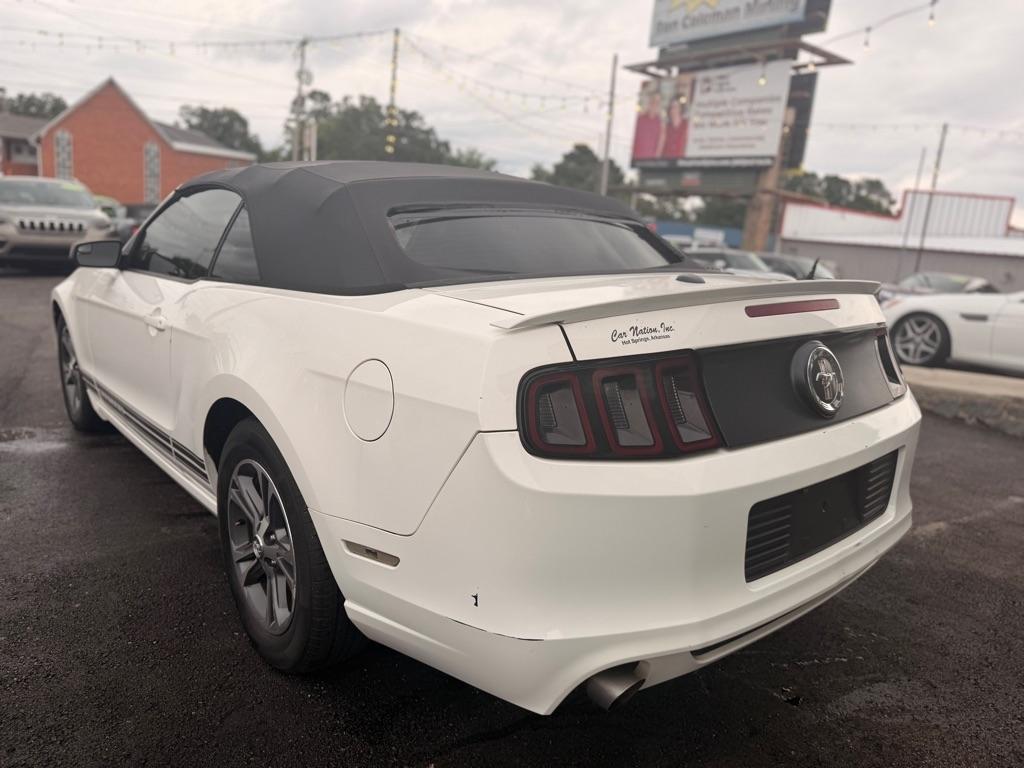 Ford Mustang  2013